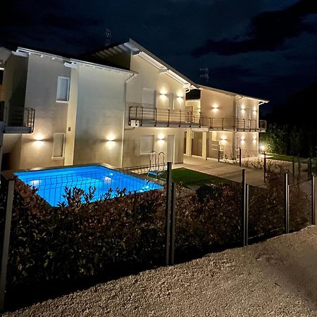 Luxury Villas Gardenia With Private Pool Padenghe sul Garda Bagian luar foto