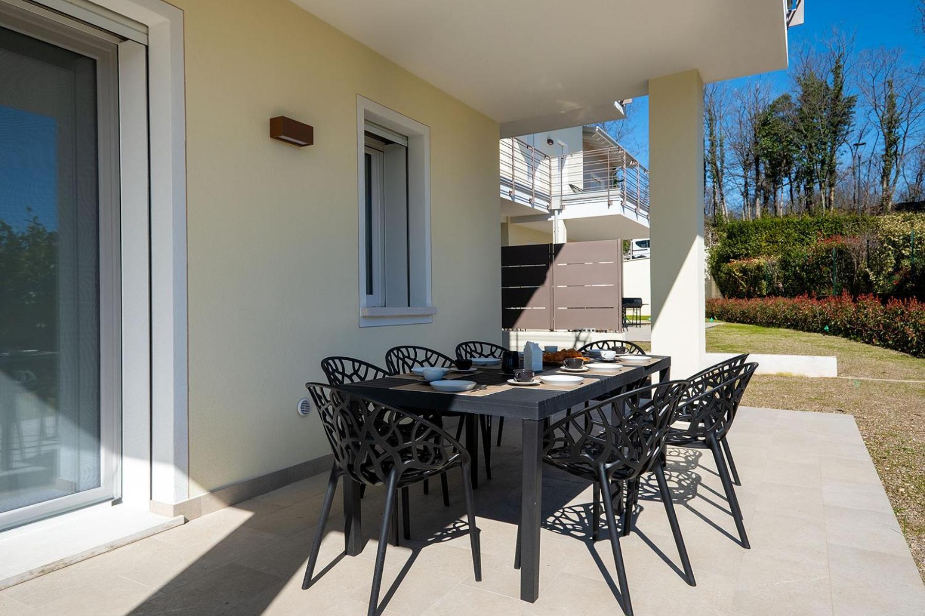 Luxury Villas Gardenia With Private Pool Padenghe sul Garda Bagian luar foto